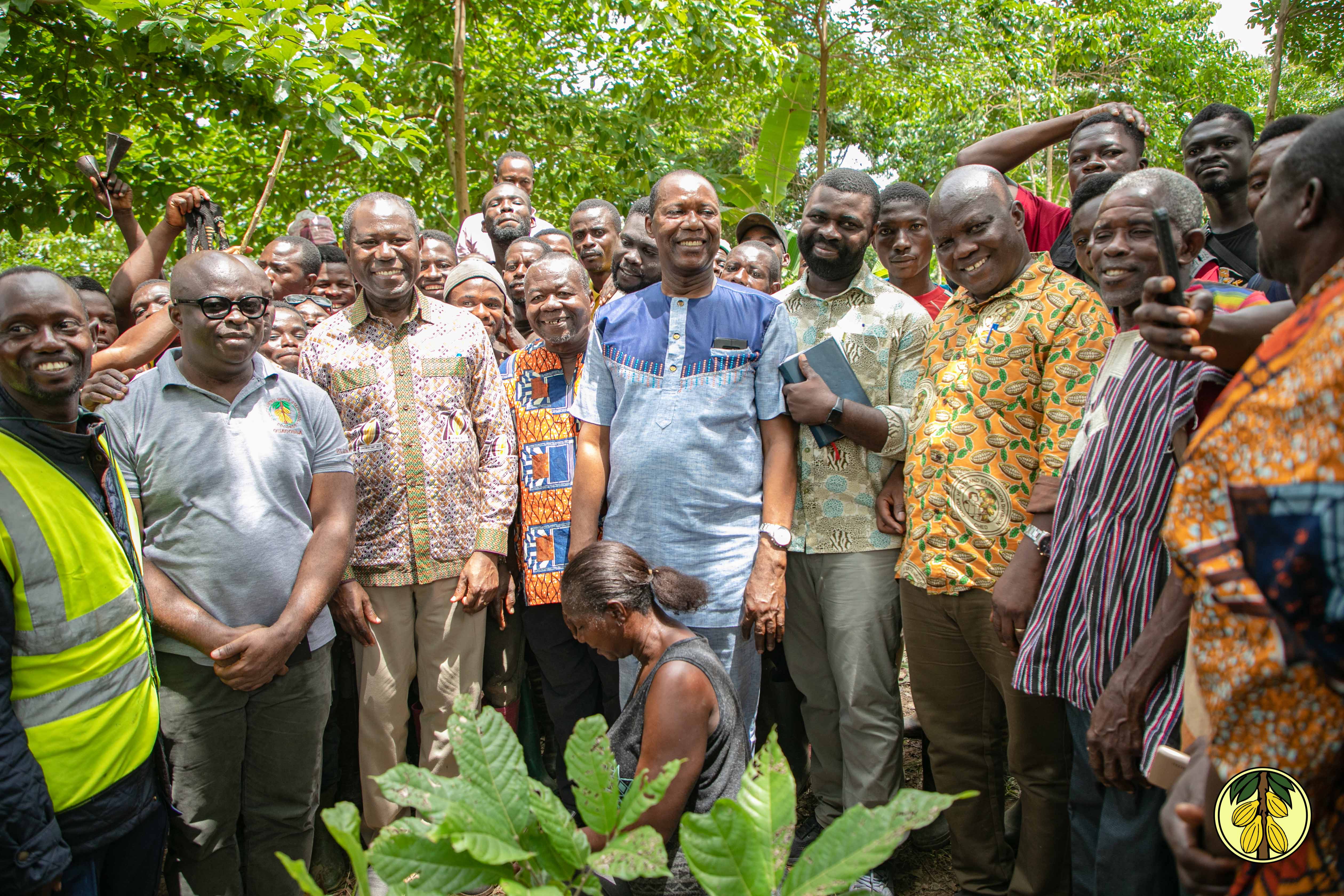 INSPECTION TOUR OF REHABILITATED COCOA FARMS IN THE WESTERN AND WESTERN NORTH REGIONS